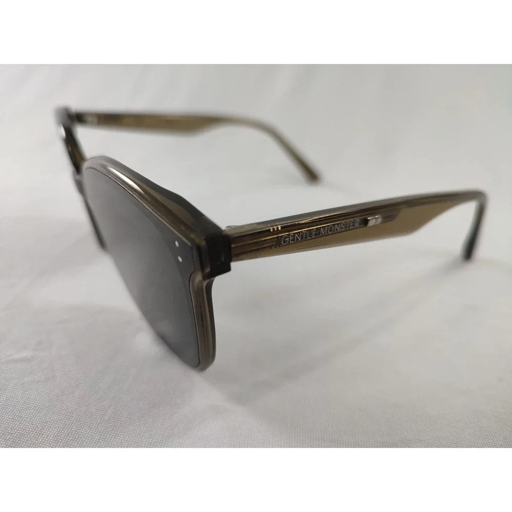 Gentle Monster LIBE KC1 Sunglasses Translucent Khaki Grey Square Flatba Frame‎